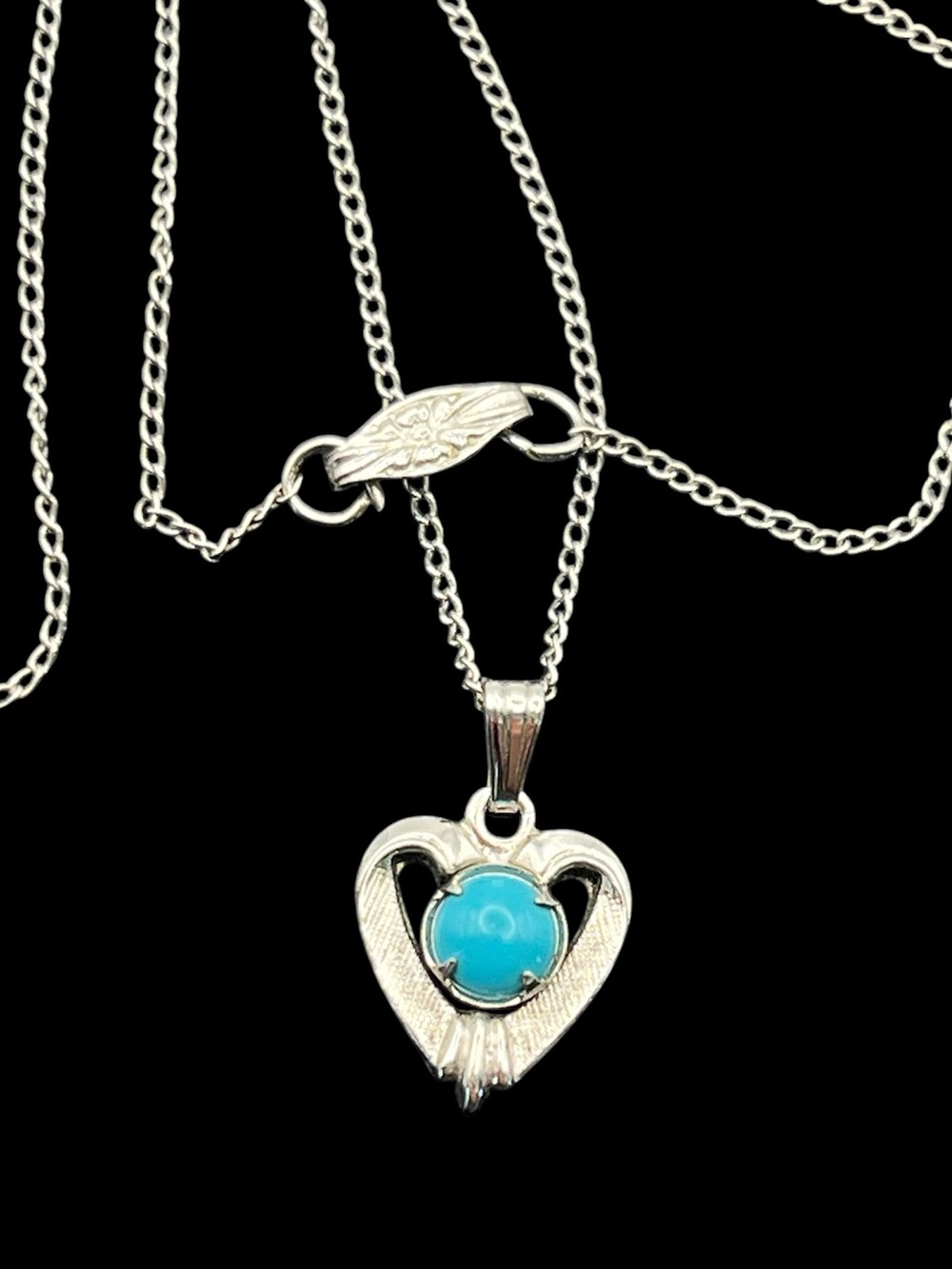 Sterling silver blue cabochon stone open heart love pendant on chain necklace